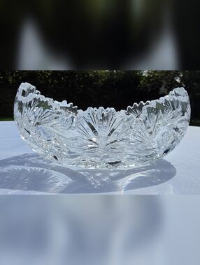 Clear Cut Crystal Decorative Bowl - Elegant Home Art